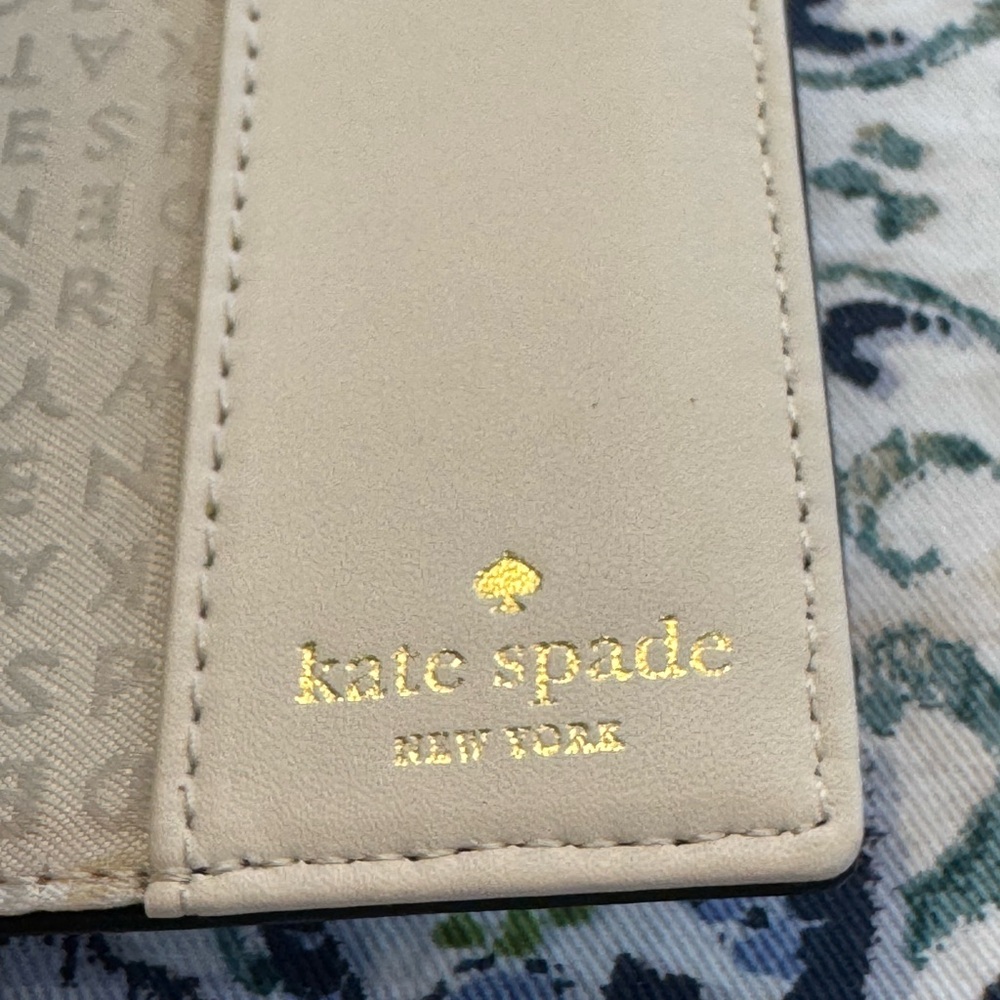 KATE SPADE Passport Holder NWT! Rare Blue Leather! FANTASTIC GIFT! - Picture 4 of 16